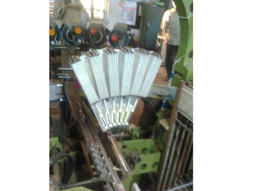 六色电子选纬器在织机中应用